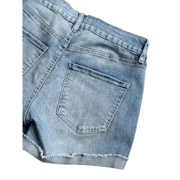 REFUGE Charlotte Russe Womens Size 2 Cuffed Girlfriend Denim Blue Jean Shorts - Picture 3 of 7